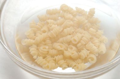 cook pasta in the microwave